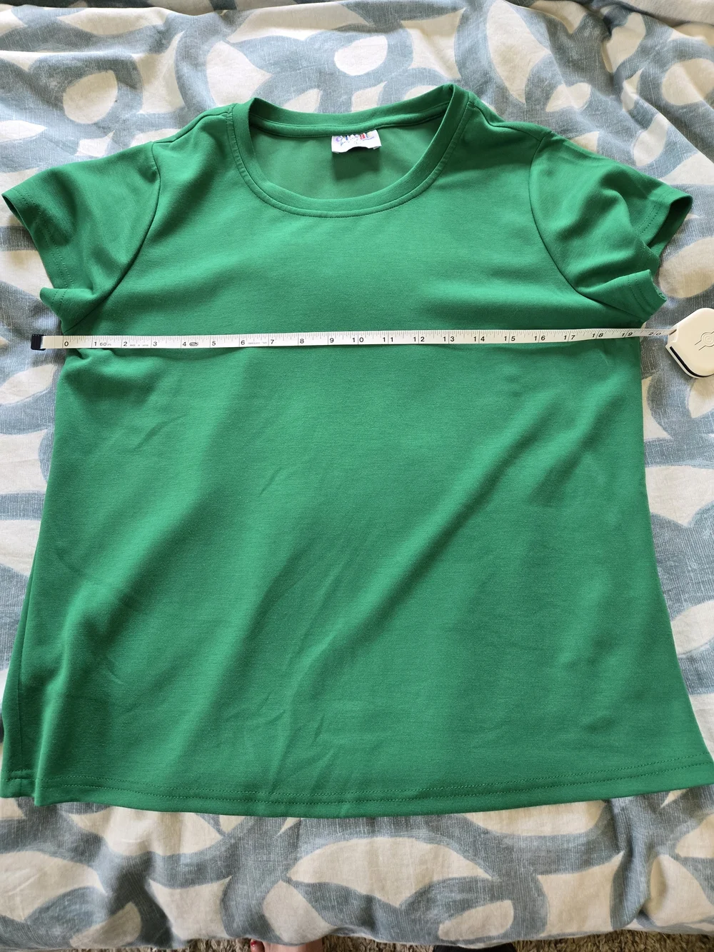 NWOT Women's Crewneck Short Sleeve Tee - Green - Picture 4 of 8